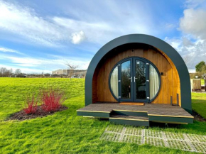 Rowan Hobbit Pod at Cowbridge Cabins